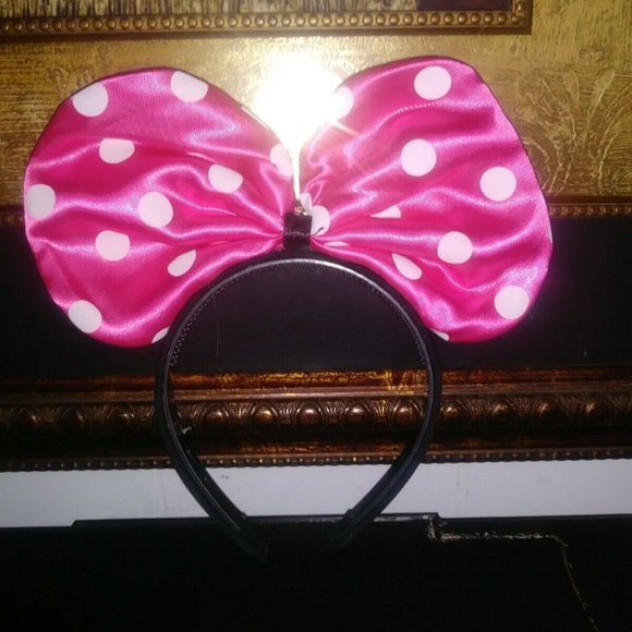 Other - NEW~Minnie Mouse Bow Ties Head Band